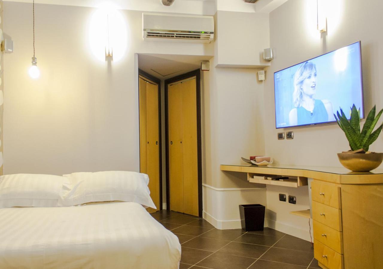 Relais Santa Chiara Appartement Napels Buitenkant foto
