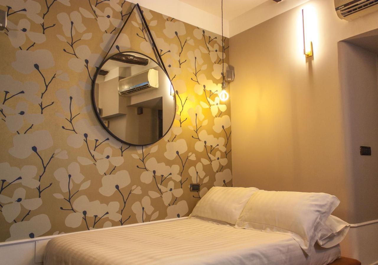 Relais Santa Chiara Appartement Napels Buitenkant foto