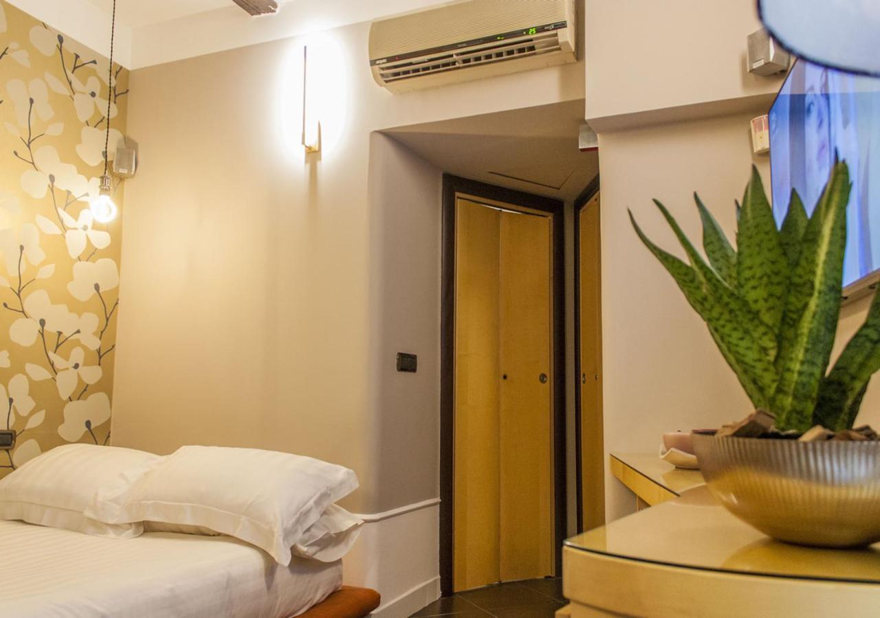 Relais Santa Chiara Appartement Napels Buitenkant foto